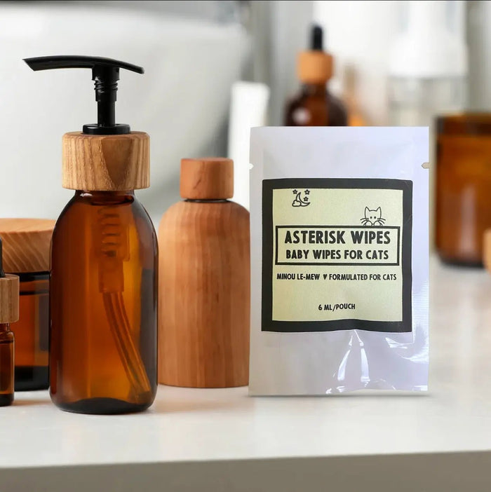 Asterisk Wipes | Botanical Cat Hygiene Wipes for Gentle Grooming by Minou Le - Mew - FloofChonk