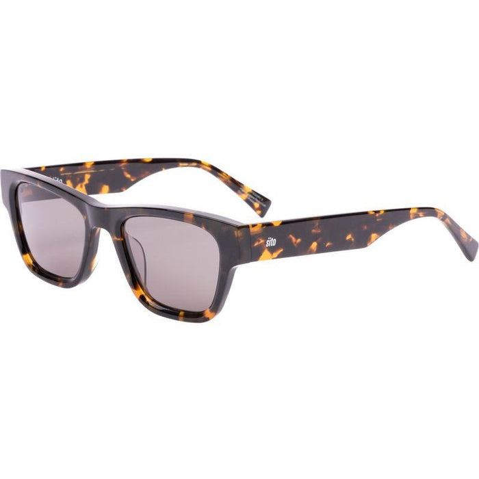 Boston, Ecru Tort/Grey Lenses