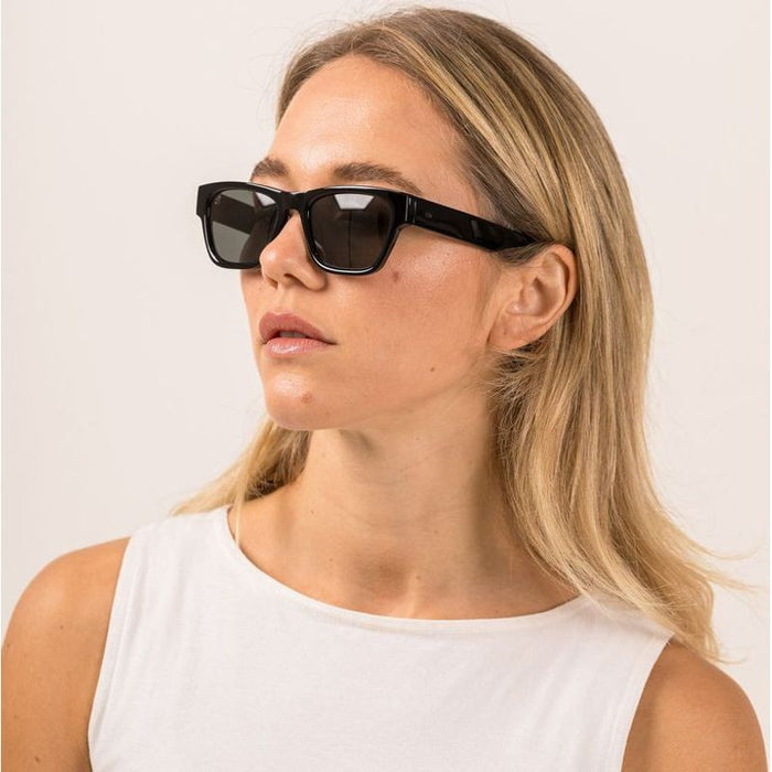 Boston, Black/Iron Grey Polarised Lenses