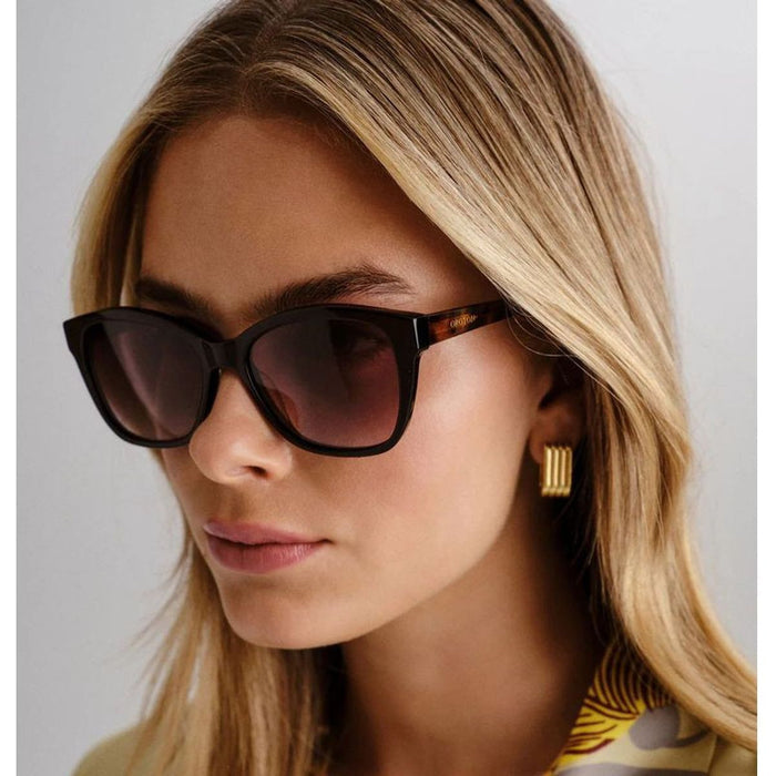 Claire, Black/Warm Smoke Gradient Lenses 54 Eye Size