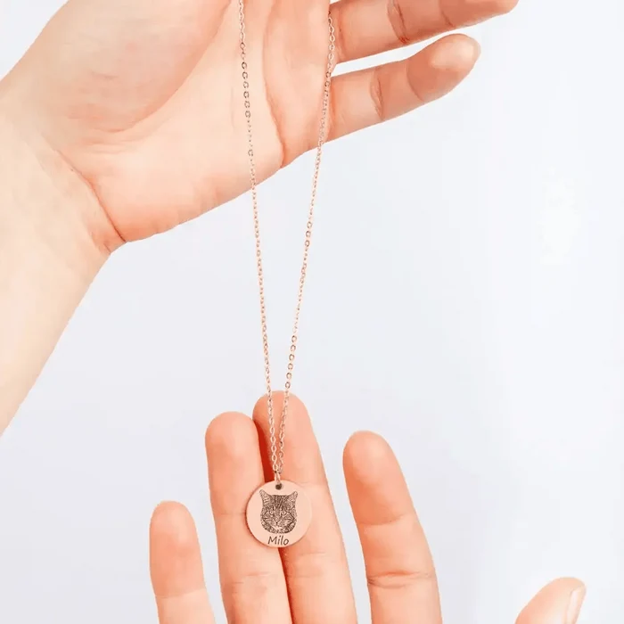 Custom Cat Necklace - FloofChonk
