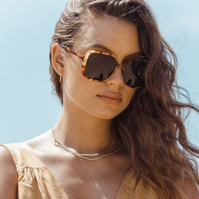 Everly, Honey Tort/Brown Gradient Polarised Lenses