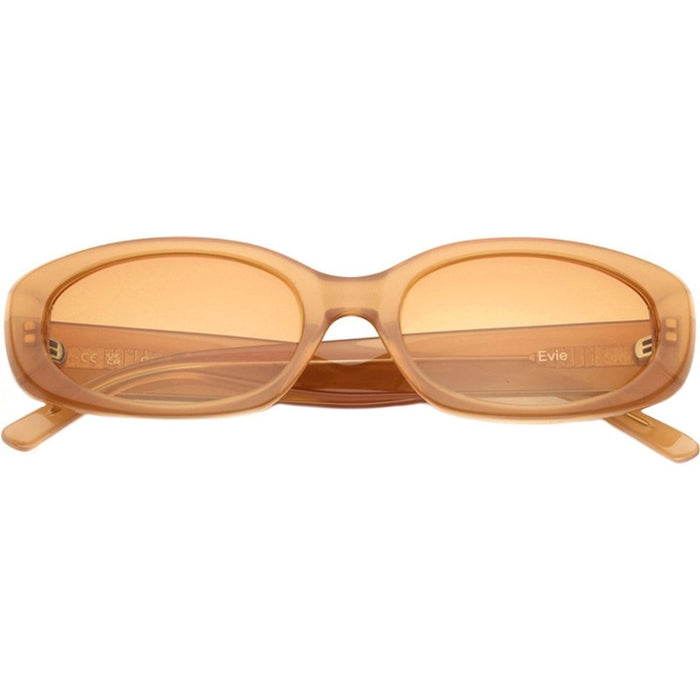 Evie, Cola/Light Brown Lenses