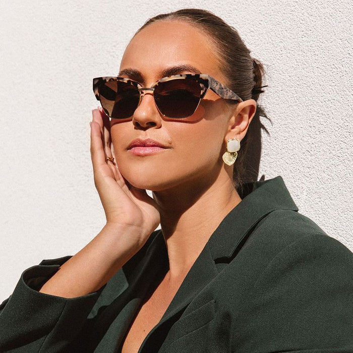Gigi, Beige Tort/Brown Gradient Polarised Lenses