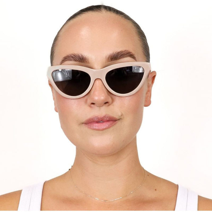 Isla, Bone/Smoke Gradient Polarised Lenses