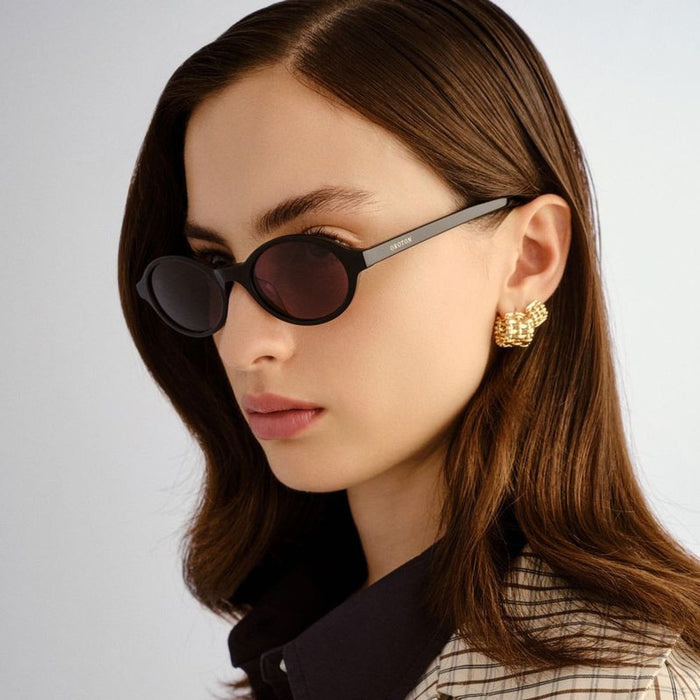Juno, Black/Smoke Lenses