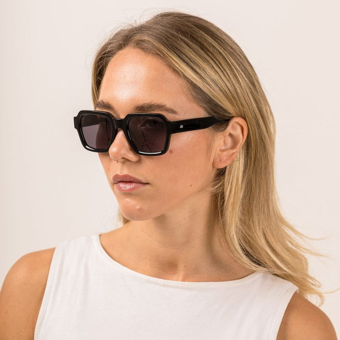 Leroy, Black/Smokey Grey Lenses