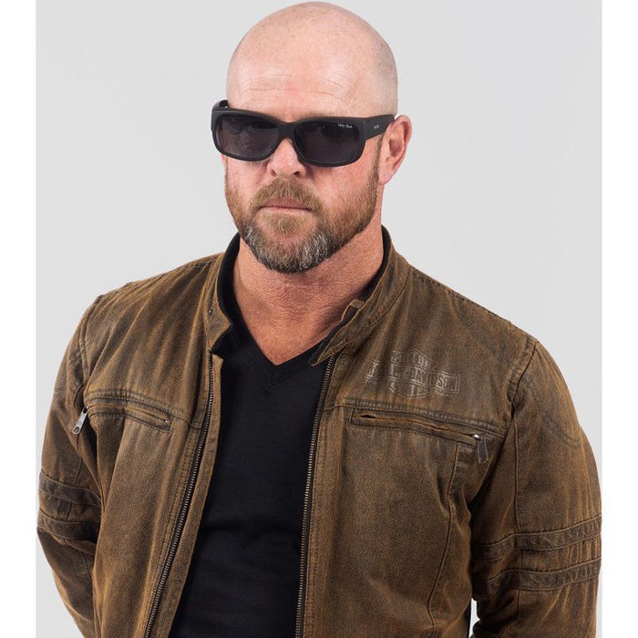 P108, Matte Black/Smoke Polarised Lenses