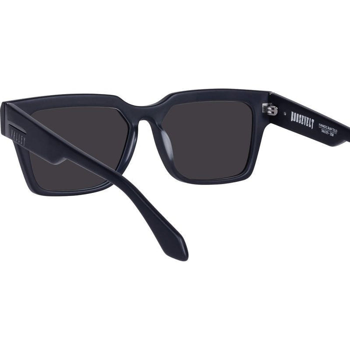Roosevelt, Matte Black with Gunmetal/Black Lenses