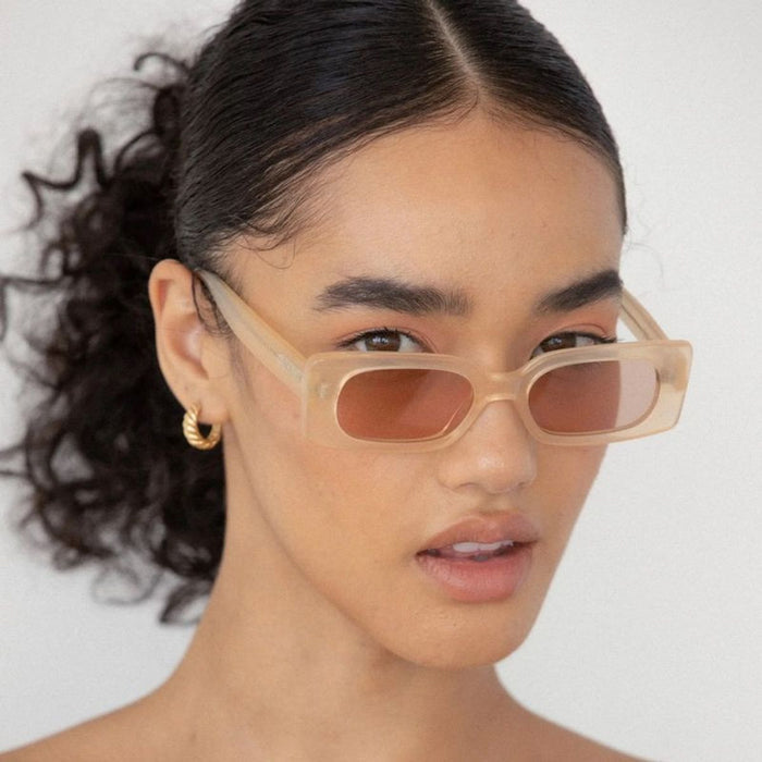 Salome, Apricot/Apricot Lenses