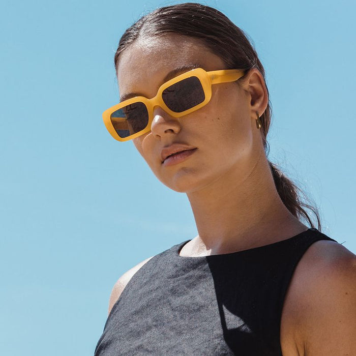 Sandy, Apricot/Light Yellow Polarised Lenses