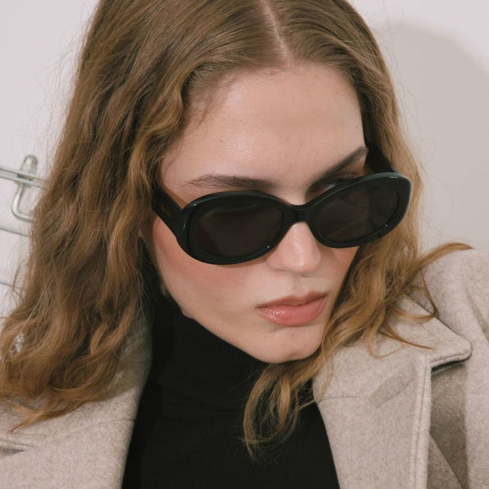 Valentina, Black/Grey Lenses