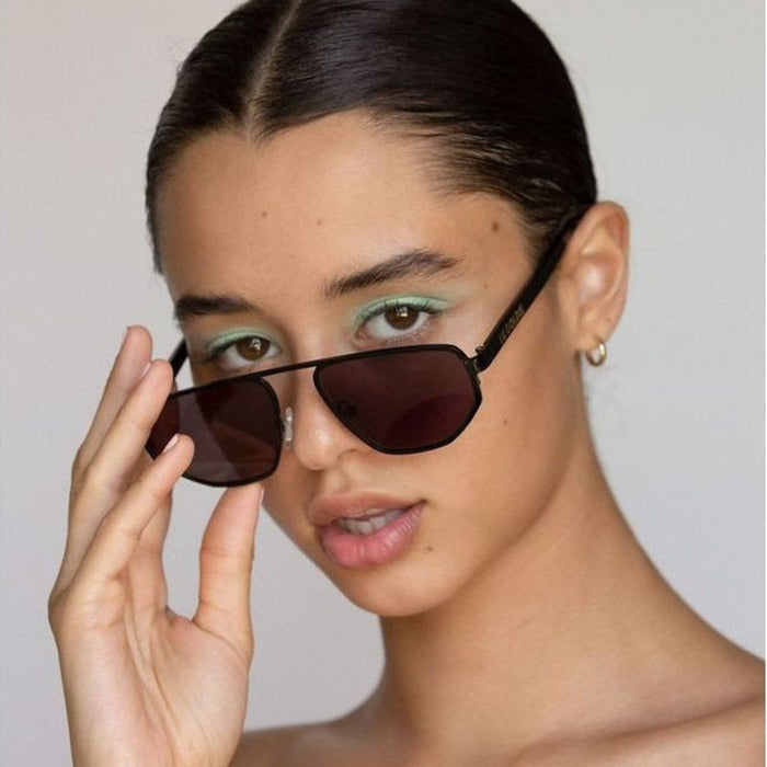 Victoire, Black/Grey Lenses