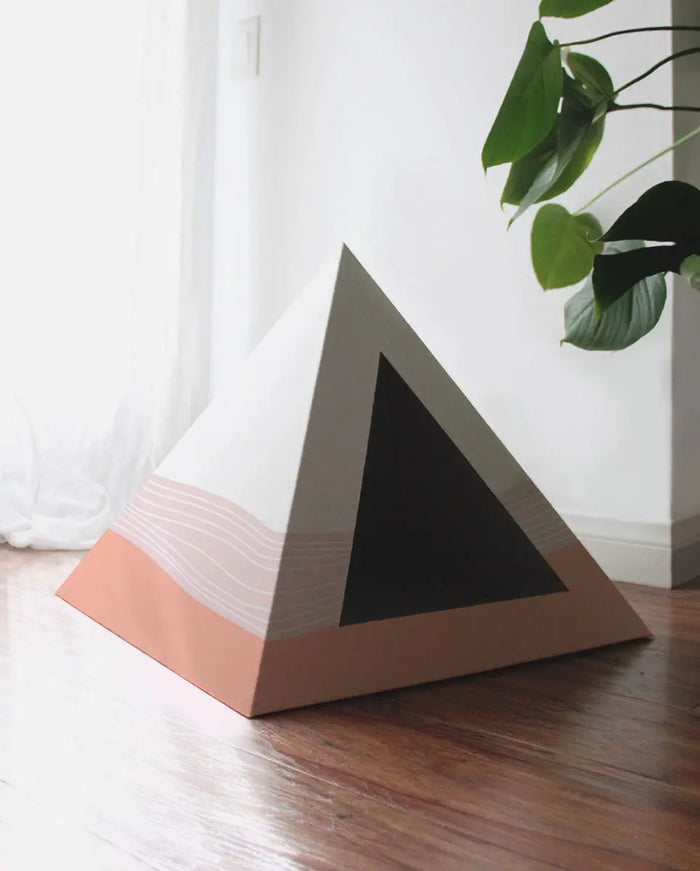 'Wavey' Cardboard Cat Pyramid - FloofChonk